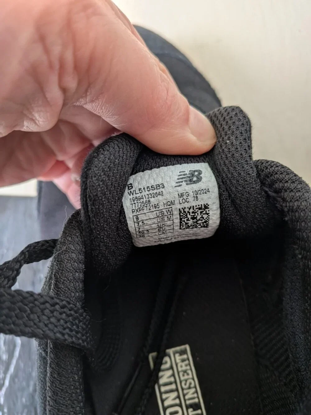 New Balance euc ships